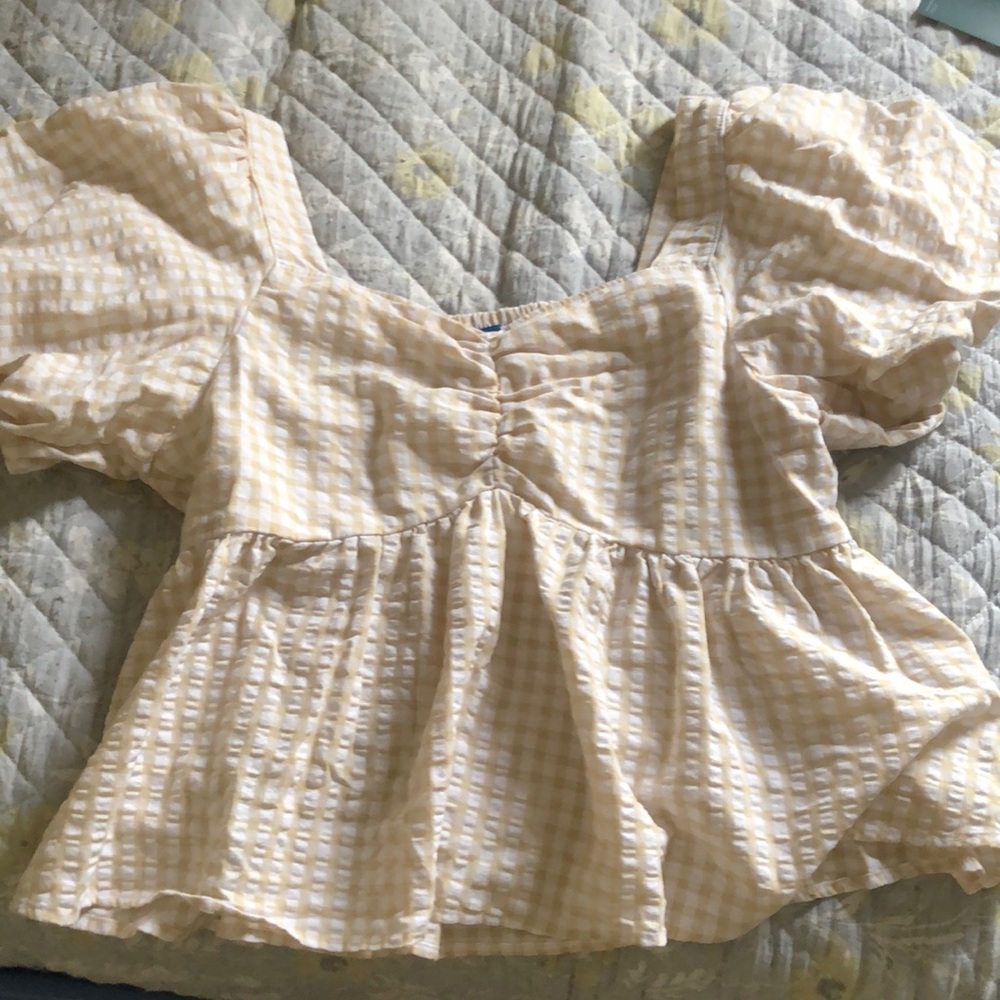 Gingham old navy puff sleeve top